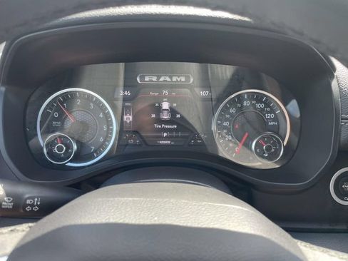 Used 2025 RAM 1500 Laramie AWD/4WD image 22