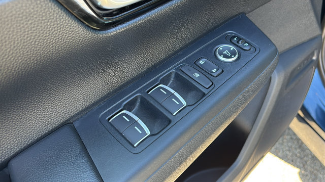 Used 2024 Honda CR-V EX-L image 9