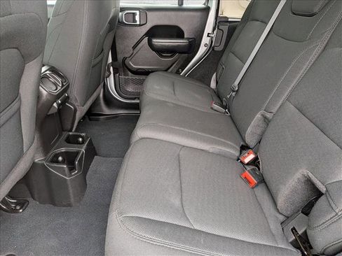 Used 2022 Jeep Wrangler Unlimited Sport AWD/4WD image 17