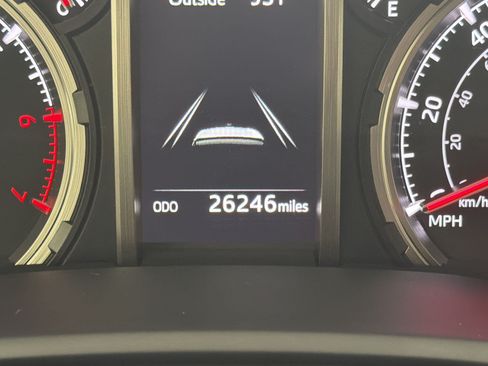 Used 2024 Toyota 4Runner Limited AWD/4WD image 20
