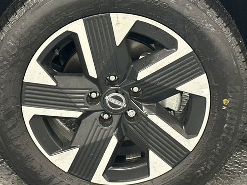 New 2026 Nissan Kicks SV w/ Cold Weather Package image 16