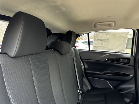New 2025 Mitsubishi Eclipse Cross LE image 17