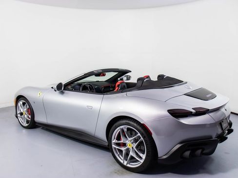 Certified 2025 Ferrari Roma Spider image 8