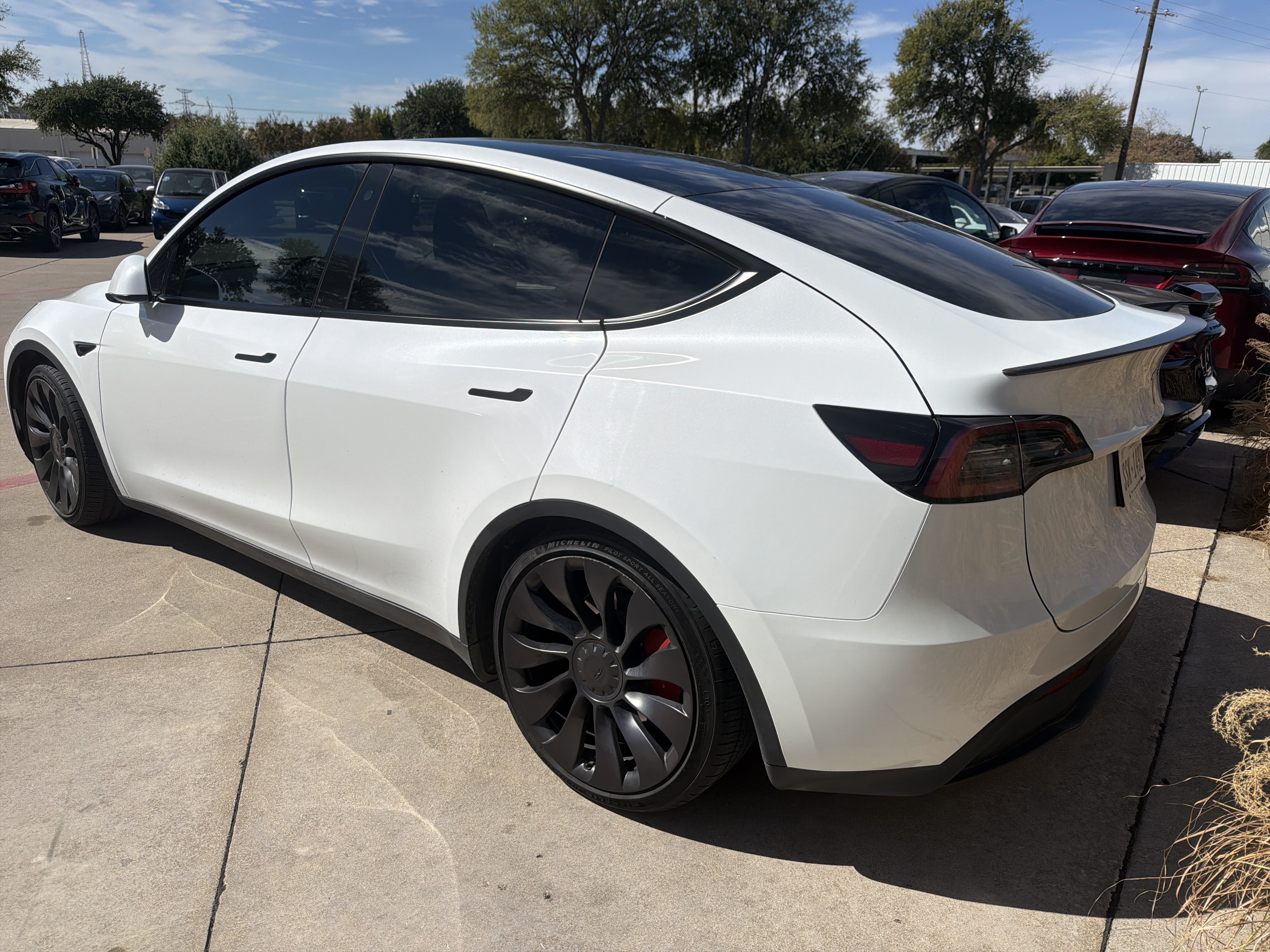 Used 2023 Tesla Model Y Performance AWD/4WD image 4