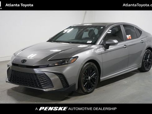 Used 2025 Toyota Camry SE w/ Multimedia Upgrade Package image 1