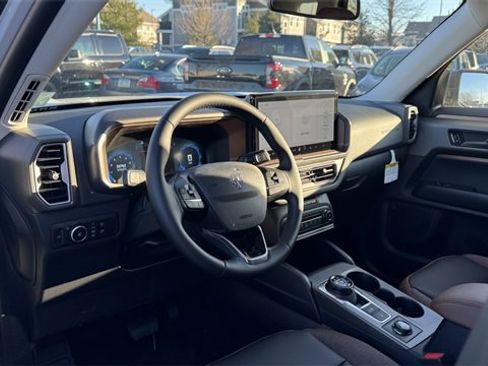 New 2025 Ford Bronco Sport Outer Banks image 21