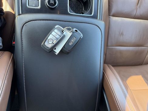 Used 2022 Lincoln Aviator Reserve w/ Equipment Group 201A AWD/4WD image 19