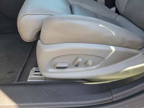 Used 2014 Cadillac XTS Luxury FWD image 17