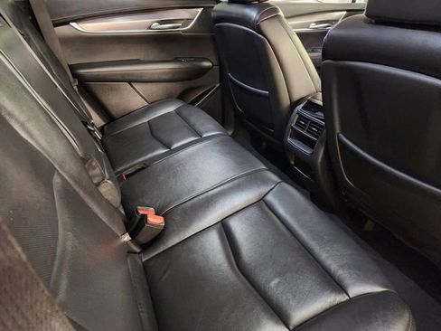 Used 2018 Cadillac XT5 Luxury w/ Driver Awareness Package image 32