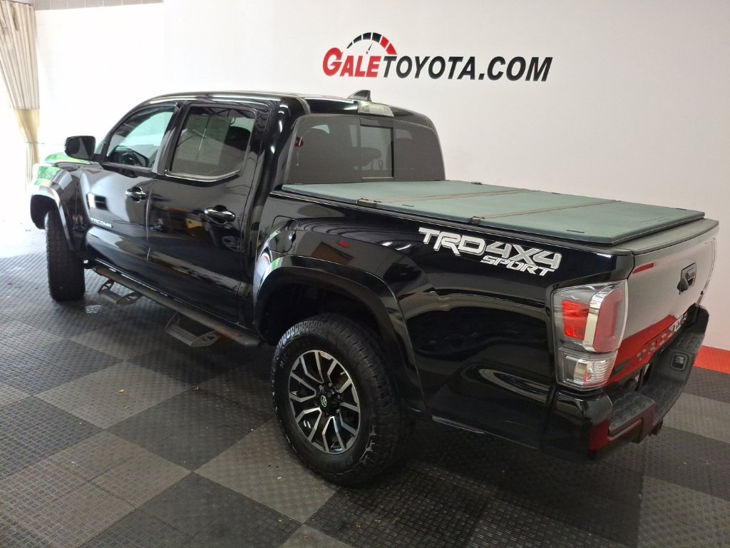 Used 2021 Toyota Tacoma TRD Sport w/ TRD Premium Sport Package AWD/4WD image 10