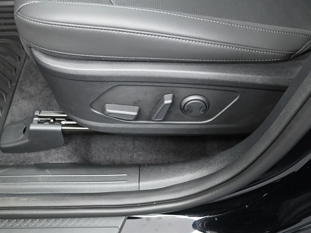 Certified 2026 Kia Sorento EX AWD/4WD image 11