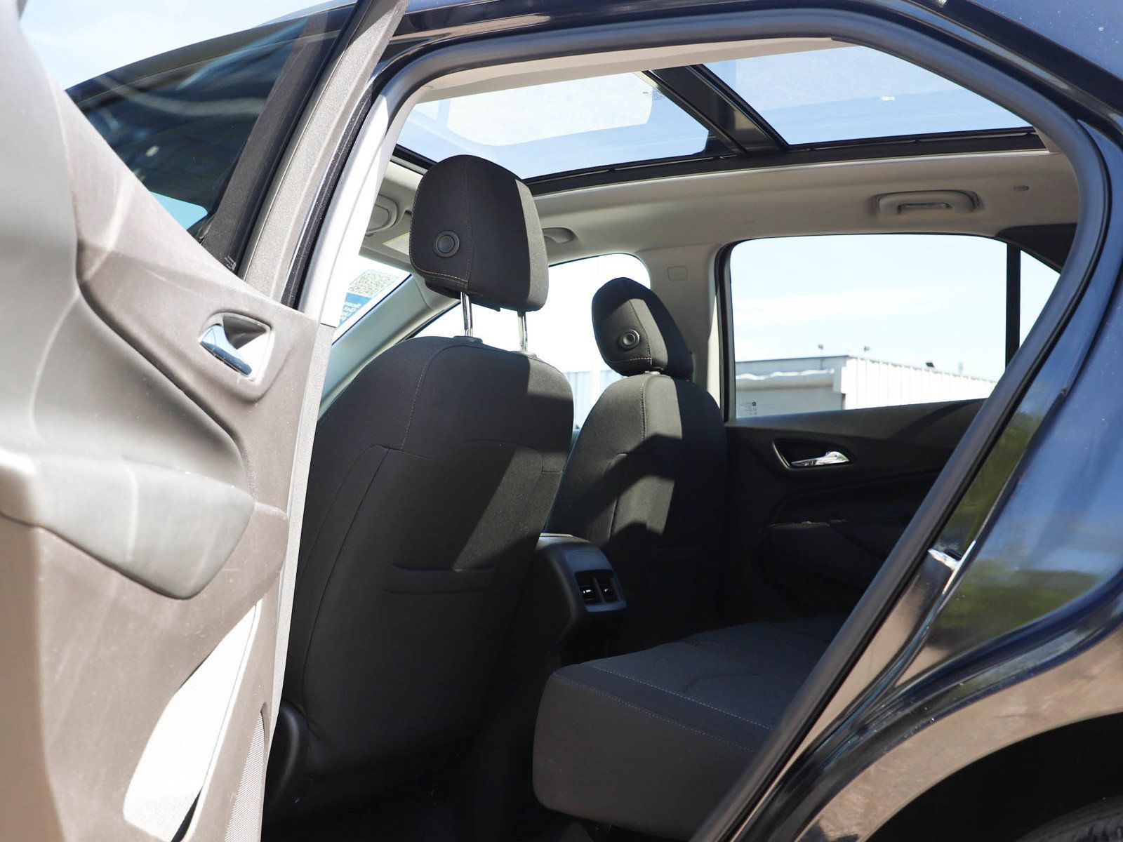 Used 2019 Chevrolet Equinox LT AWD/4WD image 19