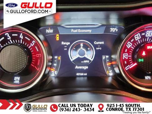 Used 2022 Dodge Challenger R/T w/ Performance Handling Group image 21