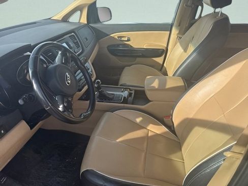 Used 2015 Kia Sedona EX image 6