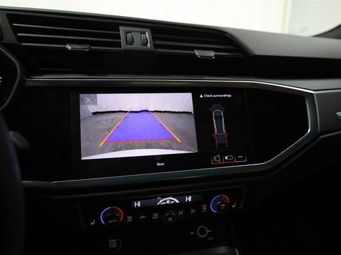 Used 2023 Audi Q3 2.0T Premium w/ Convenience Package image 31