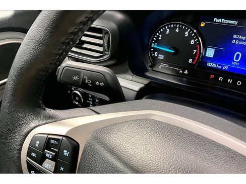Used 2024 Ford Explorer XLT w/ Equipment Group 202A AWD/4WD image 19