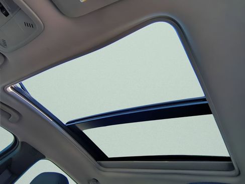 Used 2022 Chevrolet Malibu Premier image 20