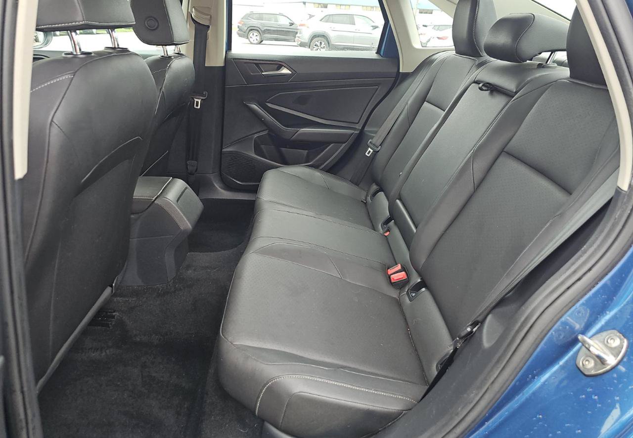 Used 2019 Volkswagen Jetta SE FWD image 16