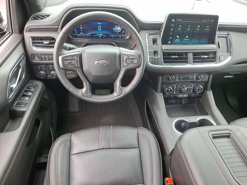 Certified 2024 Chevrolet Suburban RST w/ Luxury Package AWD/4WD image 21