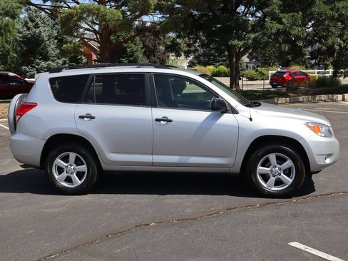 Used 2006 Toyota RAV4 4WD image 3