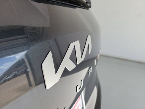 Used 2024 Kia Telluride SX FWD image 8