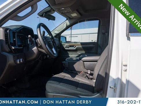 Used 2023 GMC Sierra 1500 SLE RWD image 3