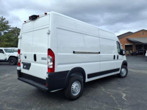 Used 2025 RAM ProMaster 2500 w/ Safety Group image 14