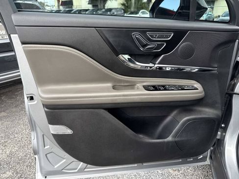 Used 2023 Lincoln Corsair FWD image 19