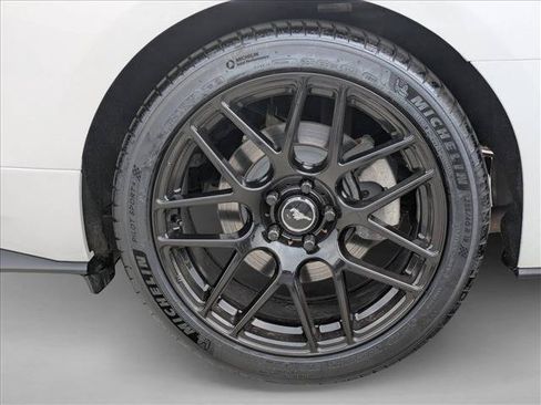 Used 2022 Ford Mustang Premium RWD image 9