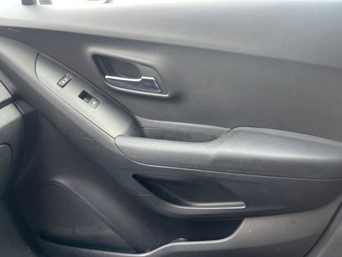 Used 2016 Chevrolet Trax LS w/ LPO, Protection Package image 15