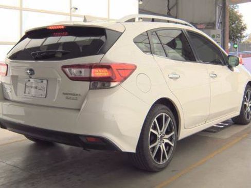 Used 2017 Subaru Impreza 2.0i Limited AWD/4WD image 4