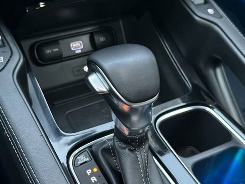 Used 2022 Kia Telluride SX w/ SX Prestige Package image 27