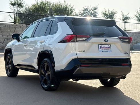 Used 2019 Toyota RAV4 XSE AWD/4WD image 7