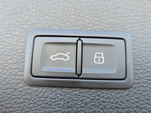 Certified 2021 Audi Q5 Prestige image 17