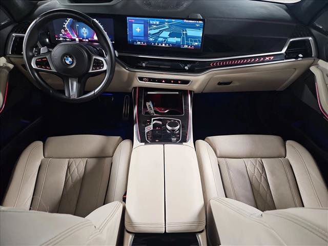 Certified 2025 BMW X7 xDrive40i w/ M Sport Package AWD/4WD image 18
