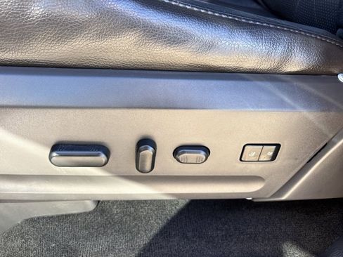 Used 2013 Ford Expedition EL Limited image 23