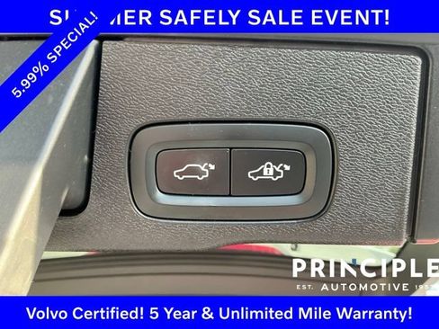 Certified 2024 Volvo XC60 B5 Core w/ Protection Package Premier AWD/4WD image 29