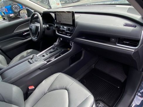 Used 2026 Toyota Grand Highlander XLE image 21