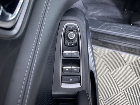 Used 2023 Subaru Ascent Limited w/ Technology Package image 14