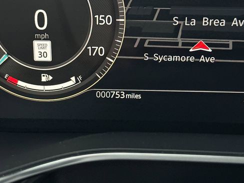 Used 2026 Jaguar F-PACE R-Dynamic S image 34