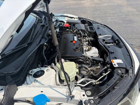 Used 2020 Honda Civic Sport image 11