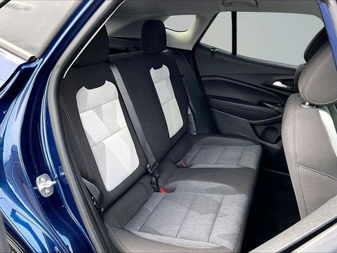 Used 2024 Chevrolet Trax LS w/ LS Convenience Package FWD image 27