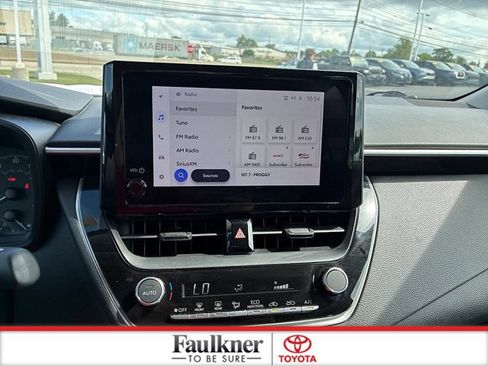 Used 2024 Toyota Corolla LE FWD image 25
