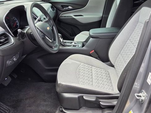 Used 2024 Chevrolet Equinox LS image 4