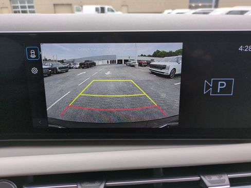 Used 2025 Hyundai Tucson SEL FWD image 24
