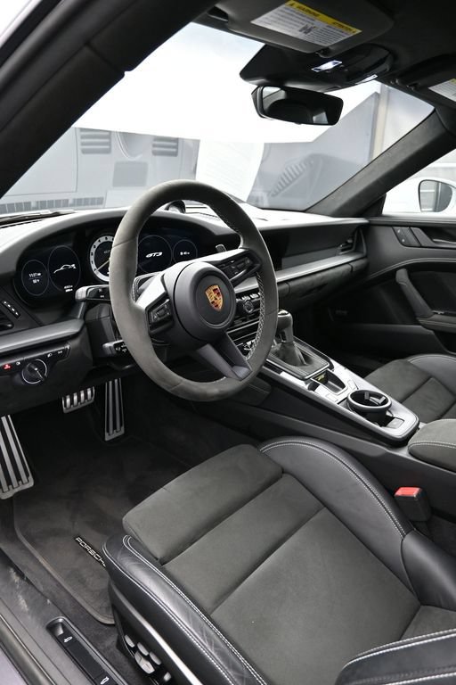 Certified 2022 Porsche 911 GT3 RWD image 5