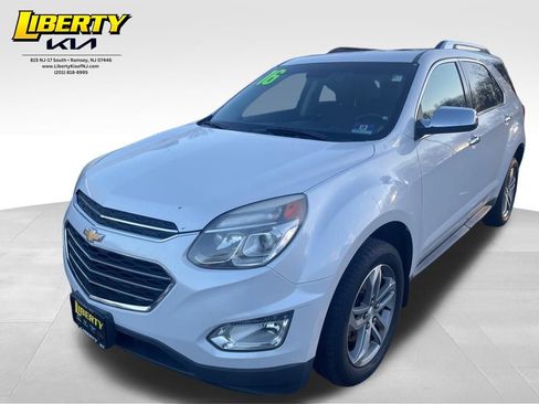 Used 2016 Chevrolet Equinox LTZ w/ Enhanced Convenience Package image 3
