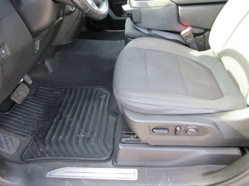 Certified 2019 Chevrolet Silverado 1500 LT w/ All-Star Edition image 22