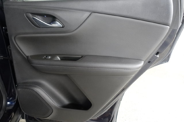 Used 2020 Chevrolet Blazer LT FWD image 23