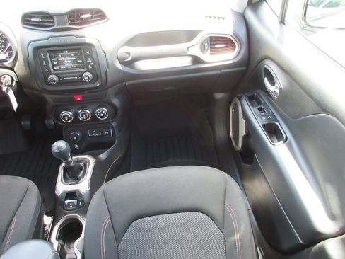 Used 2016 Jeep Renegade 75th Anniversary AWD/4WD image 16